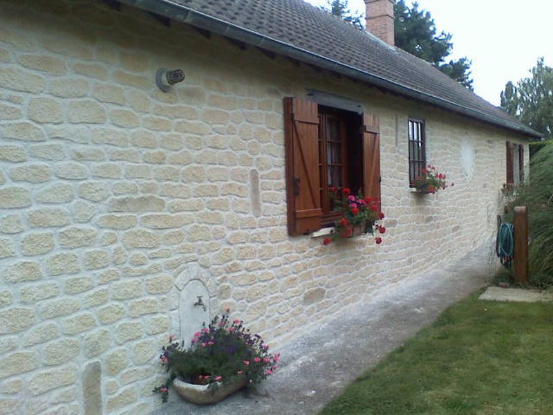 Joint à la chaux, façade en pierre dans la Haute-Marne